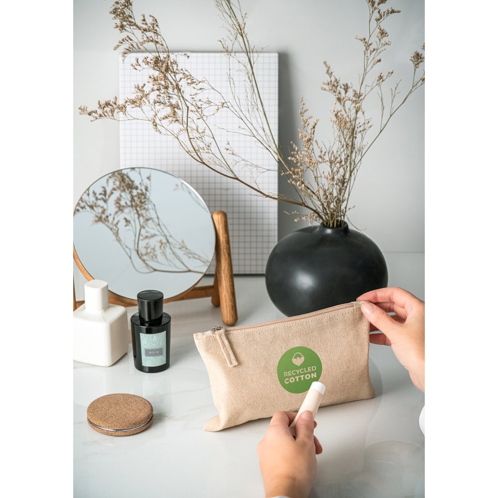 MILLIE. Multifunctional pouch