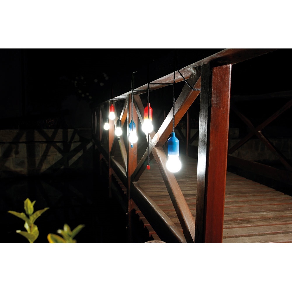 LIGHTY. Portable light bulb