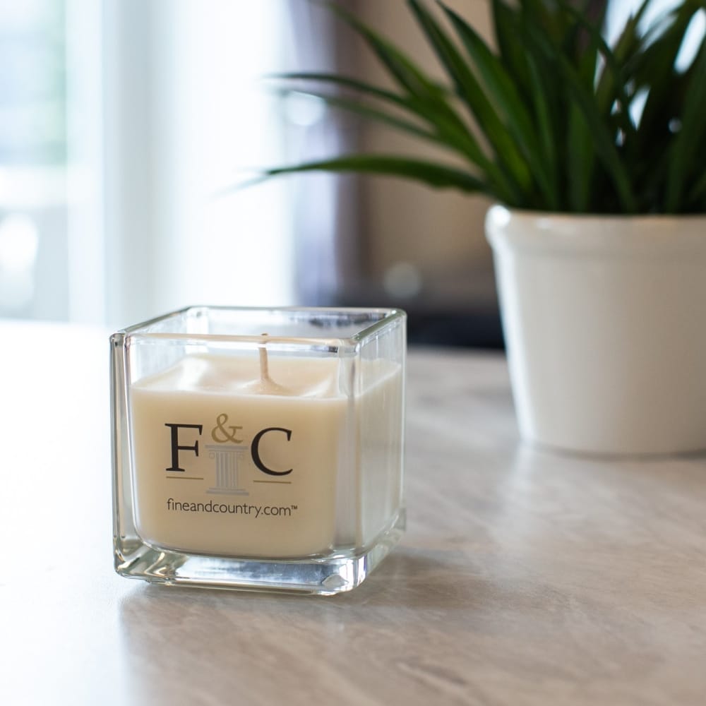 Branded soy candle 