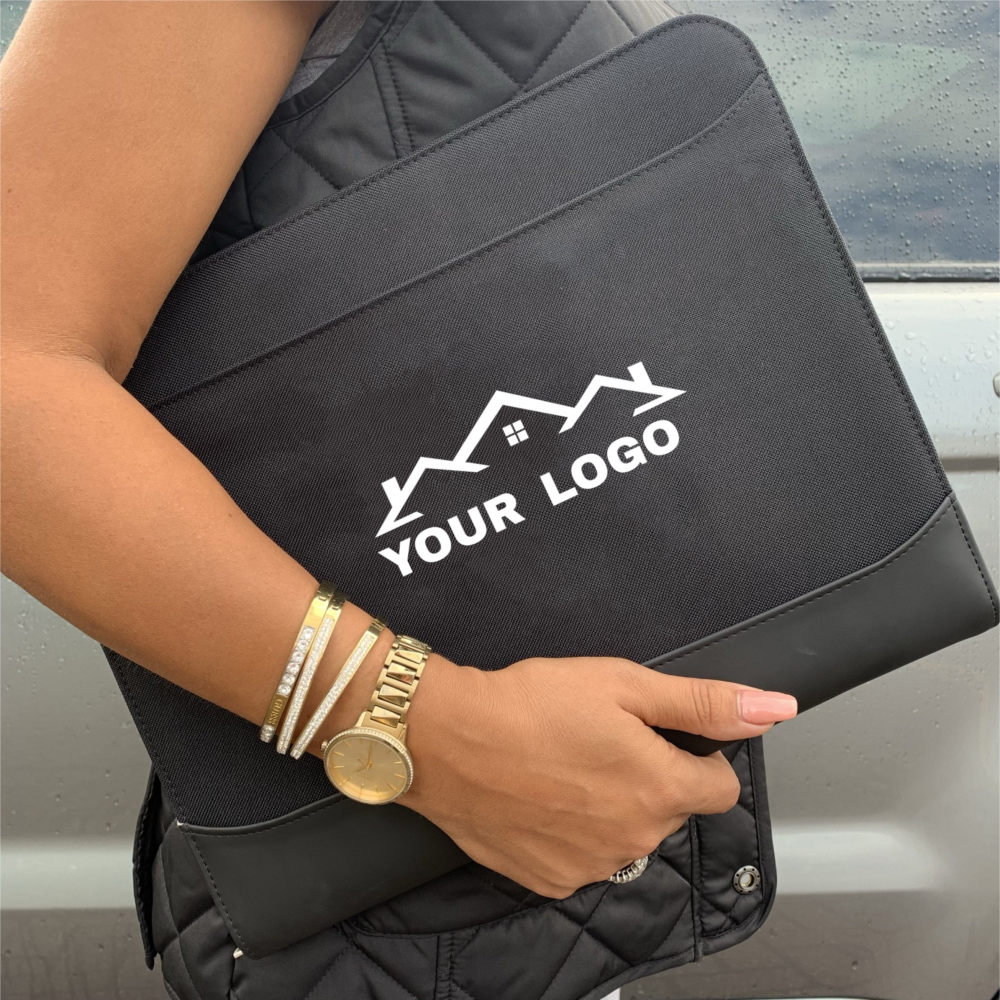 Embroidered organiser