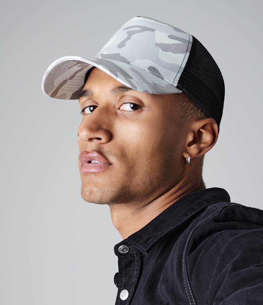 Beechfield Camo Snapback Trucker Cap