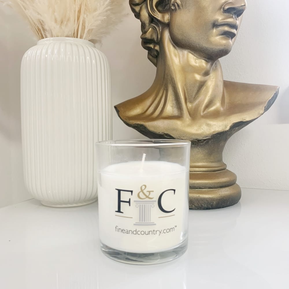 Round Candle 