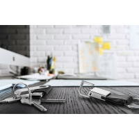 BOURCHIER. Keyring in metal and imitation leather